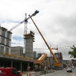 100 ton grove and 80 ton demag working in Dublin